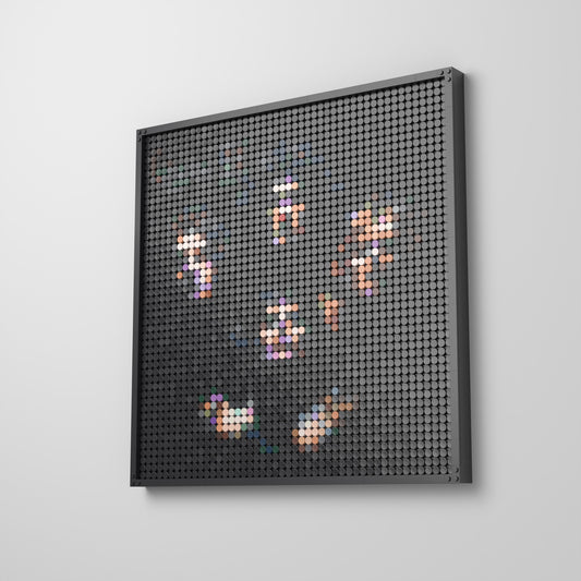 Queen II, mosaïque en briques PopBrique, accrochée au mur