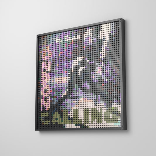 London Calling, mosaïque en briques PopBrique, accrochée au mur