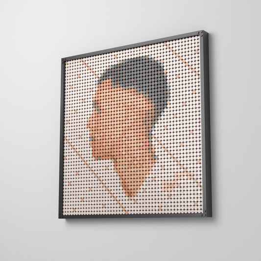 Racine carrée, mosaïque en briques PopBrique, accrochée au mur